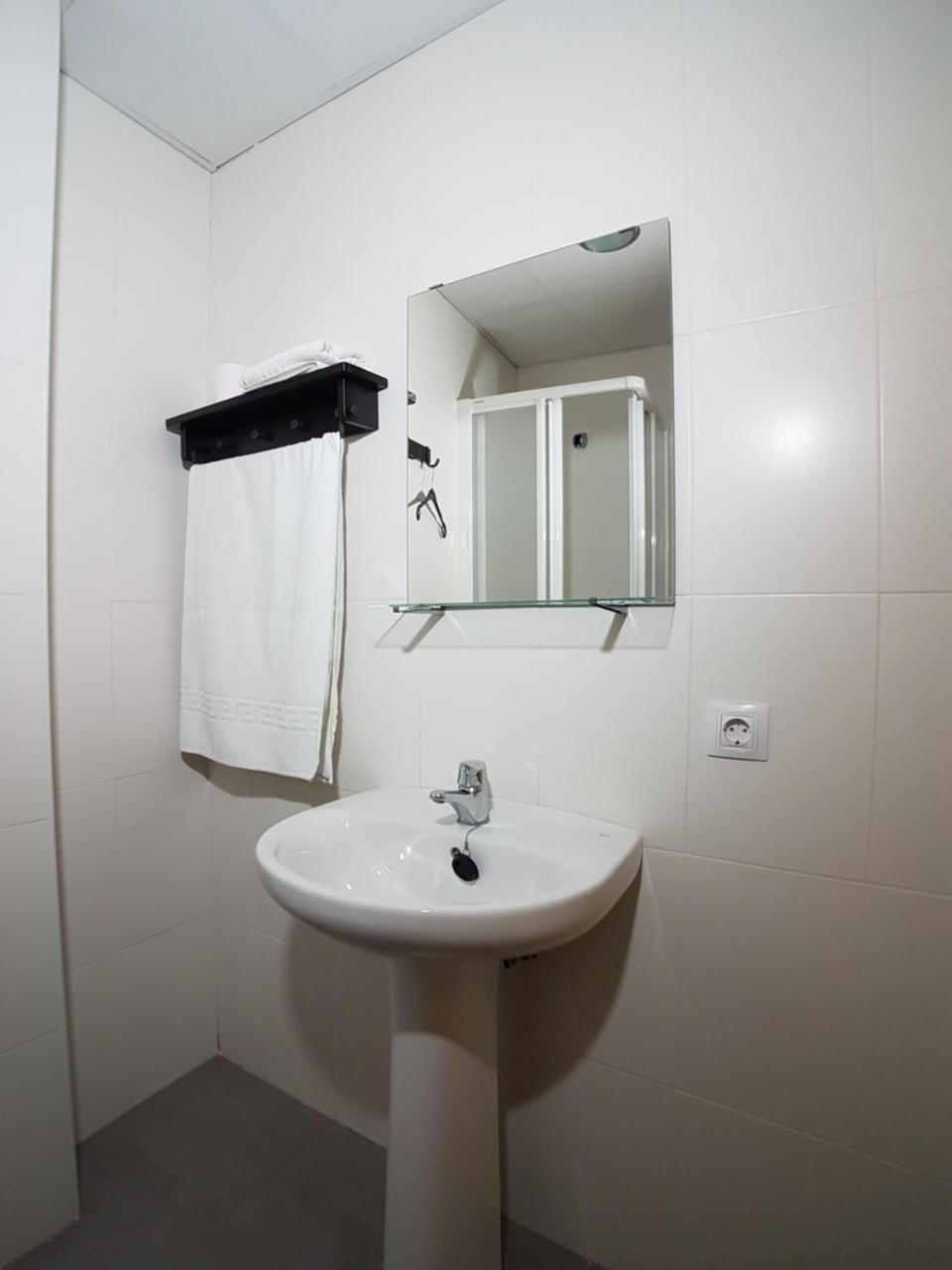 Hostal Meson La Era Riogordo Екстер'єр фото